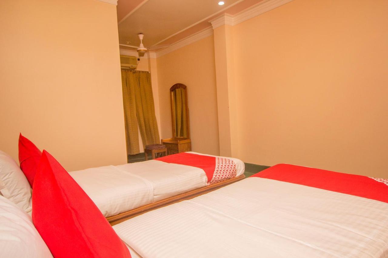 Oyo 48133 Hotel Payel Māldah Eksteriør billede