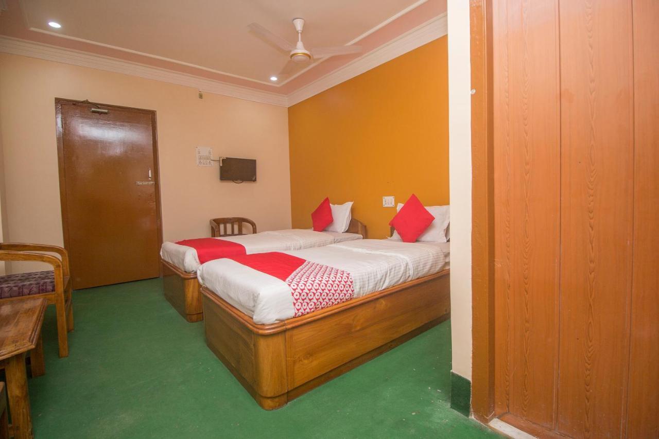 Oyo 48133 Hotel Payel Māldah Eksteriør billede