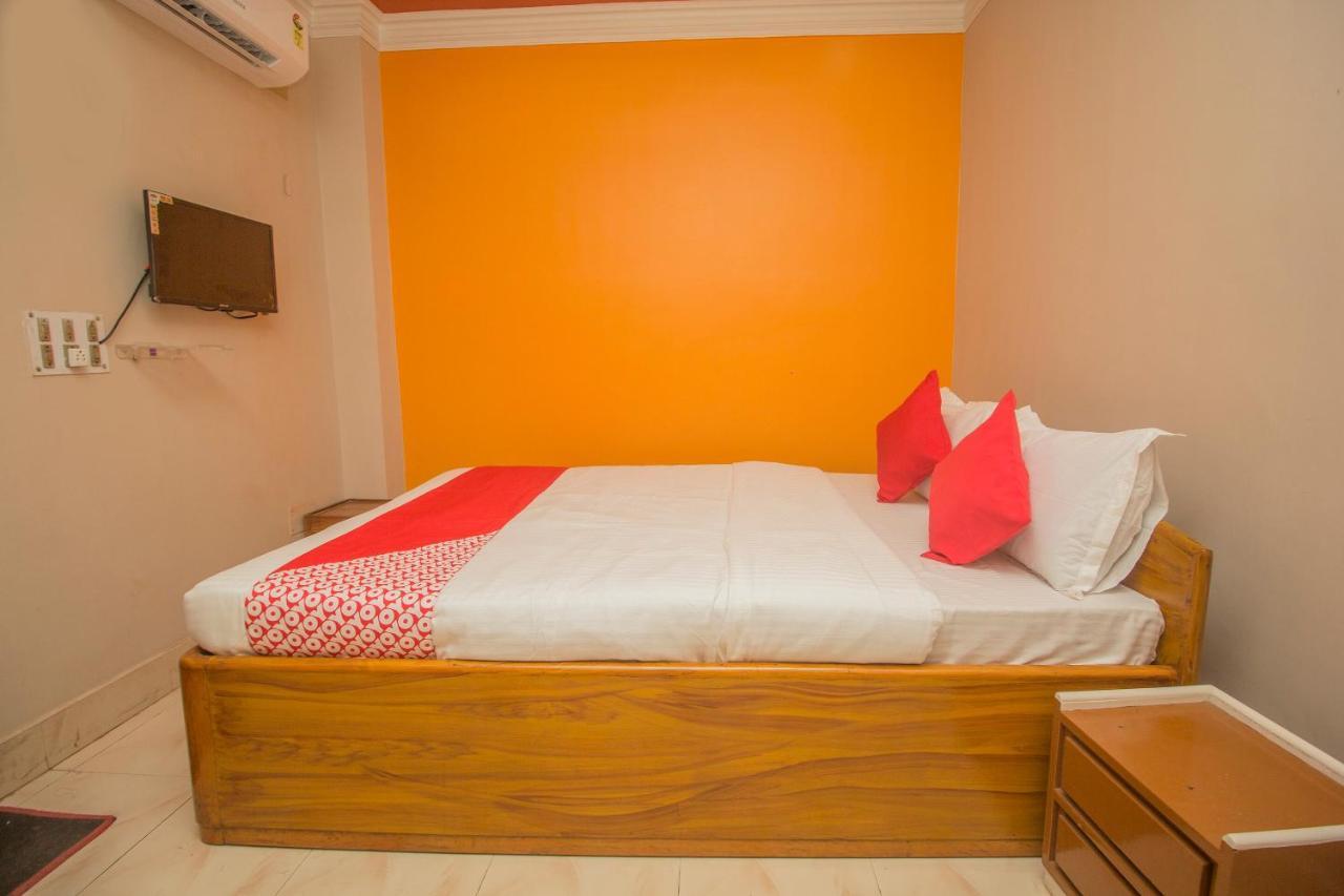 Oyo 48133 Hotel Payel Māldah Eksteriør billede