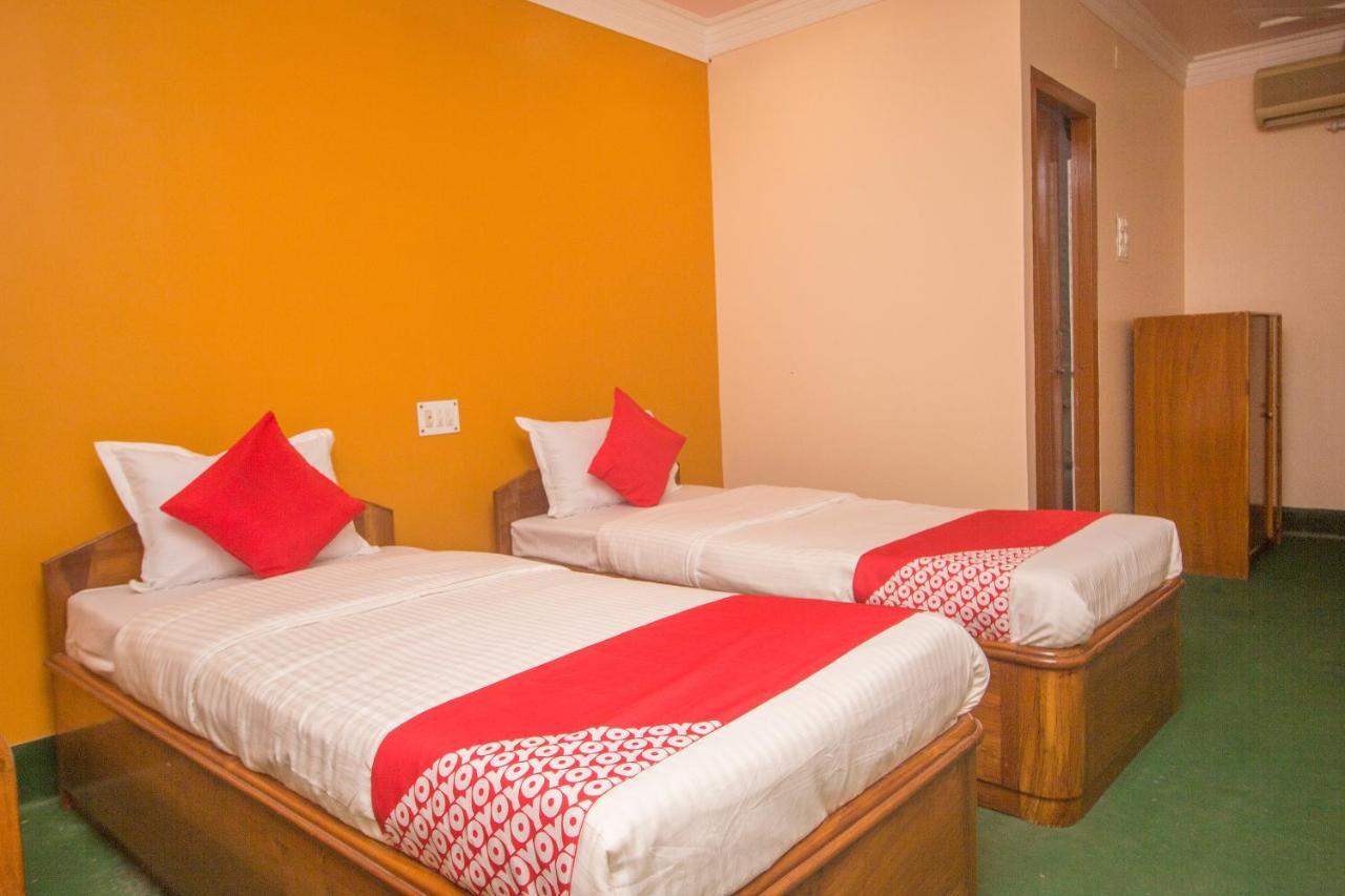 Oyo 48133 Hotel Payel Māldah Eksteriør billede